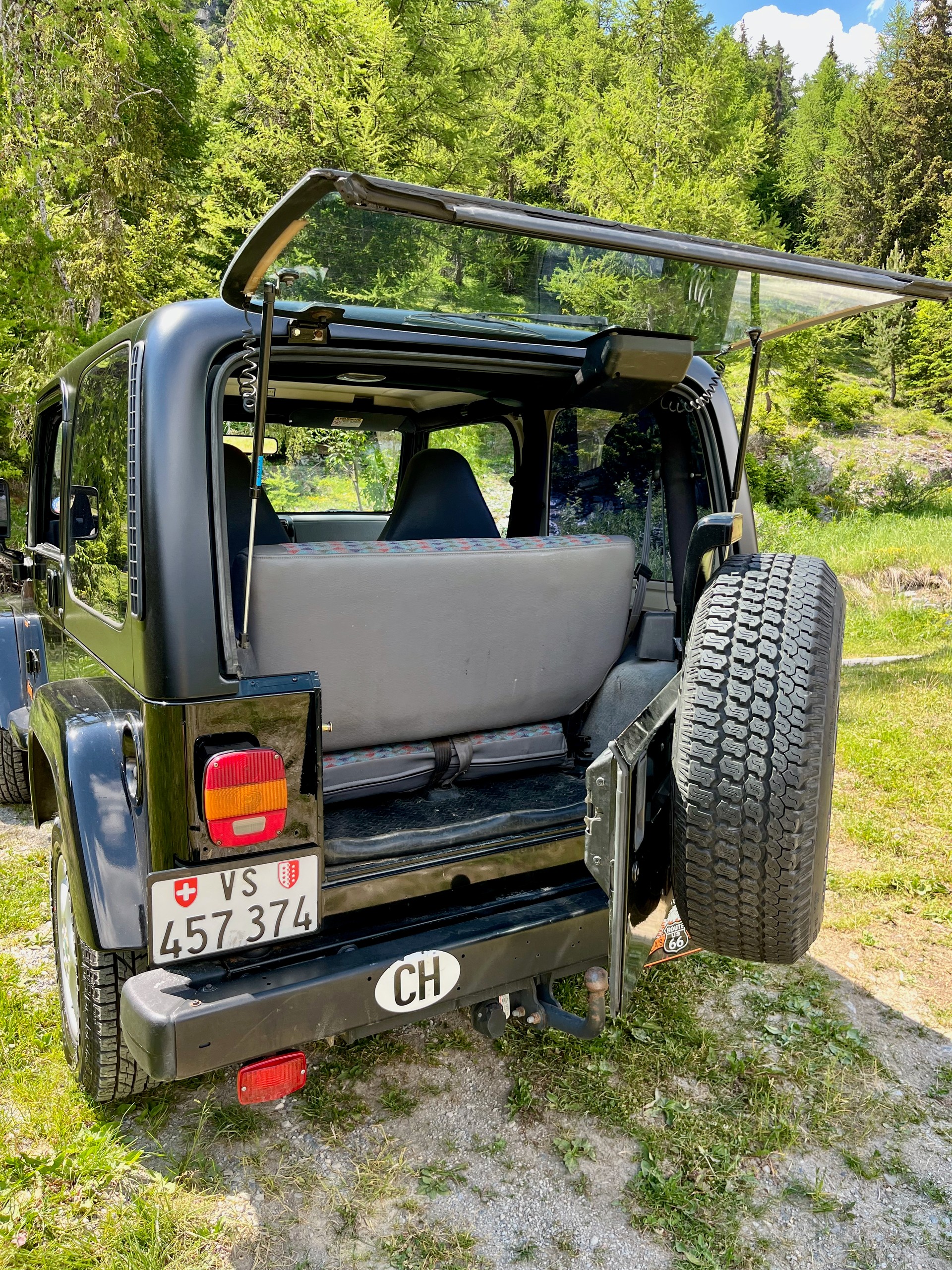 JEEP 4.0 Sport Hard Top-image-4