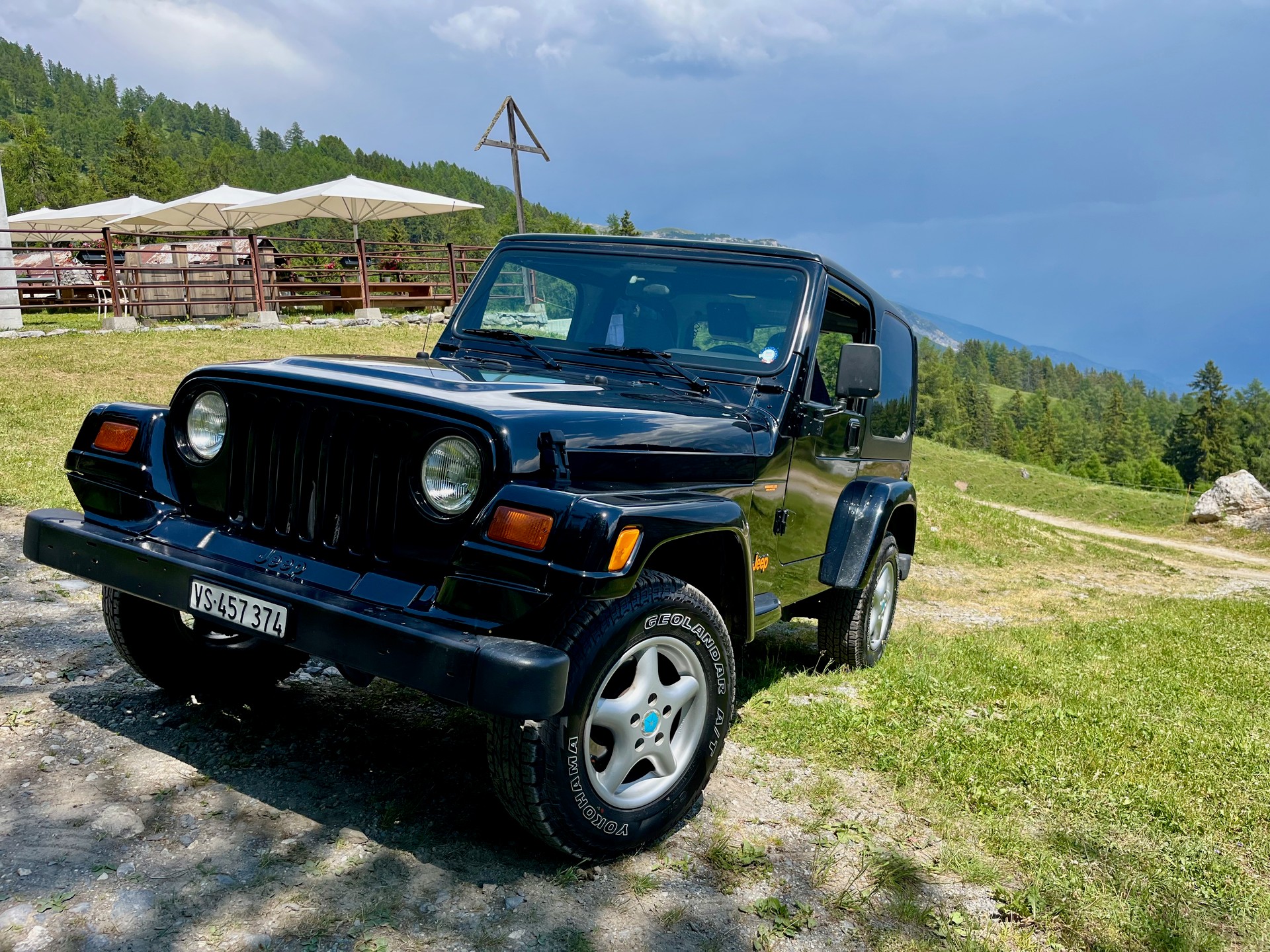 JEEP 4.0 Sport Hard Top-image-1