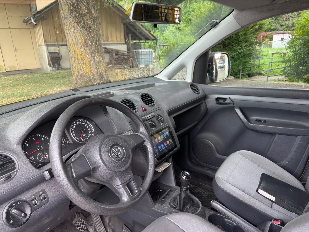 VW Caddy Maxi 2.0 TDI 4Motion-image-7