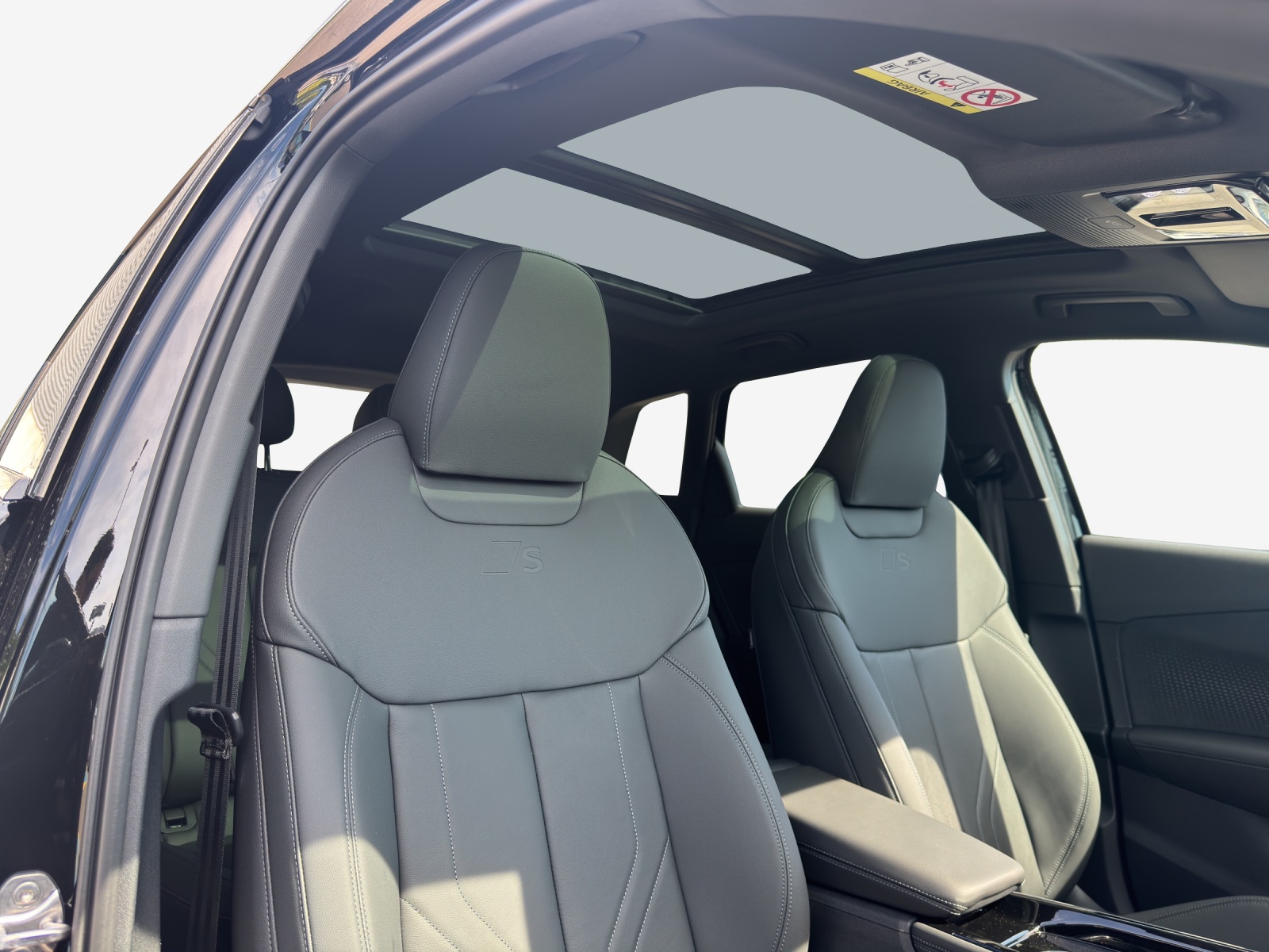 AUDI Q3 SUV 110 kW TFSI S tronic-image-14