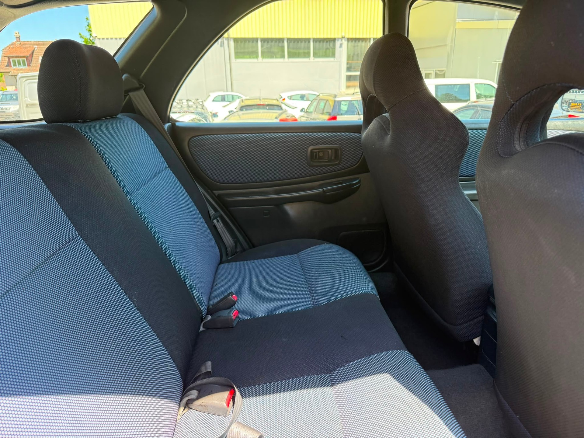SUBARU Impreza 2.0 Turbo-image-14
