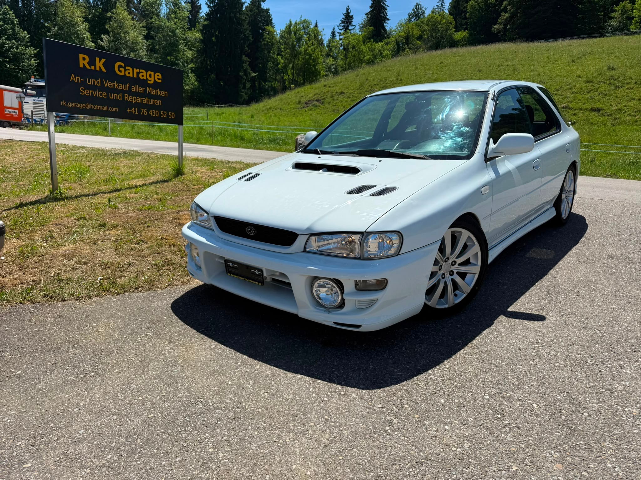 Car photo