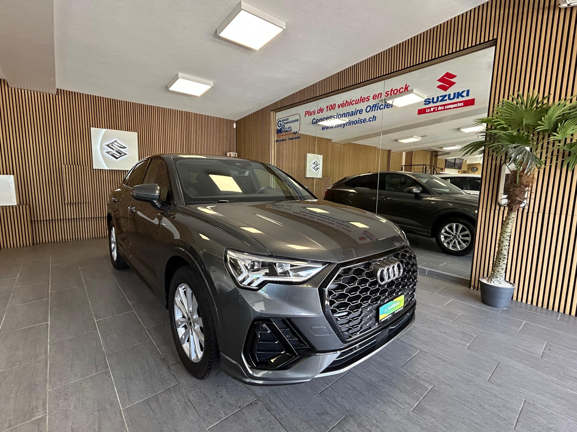 AUDI Q3 Sportback 1.5 35 TFSI S line S-Tronic-image-1