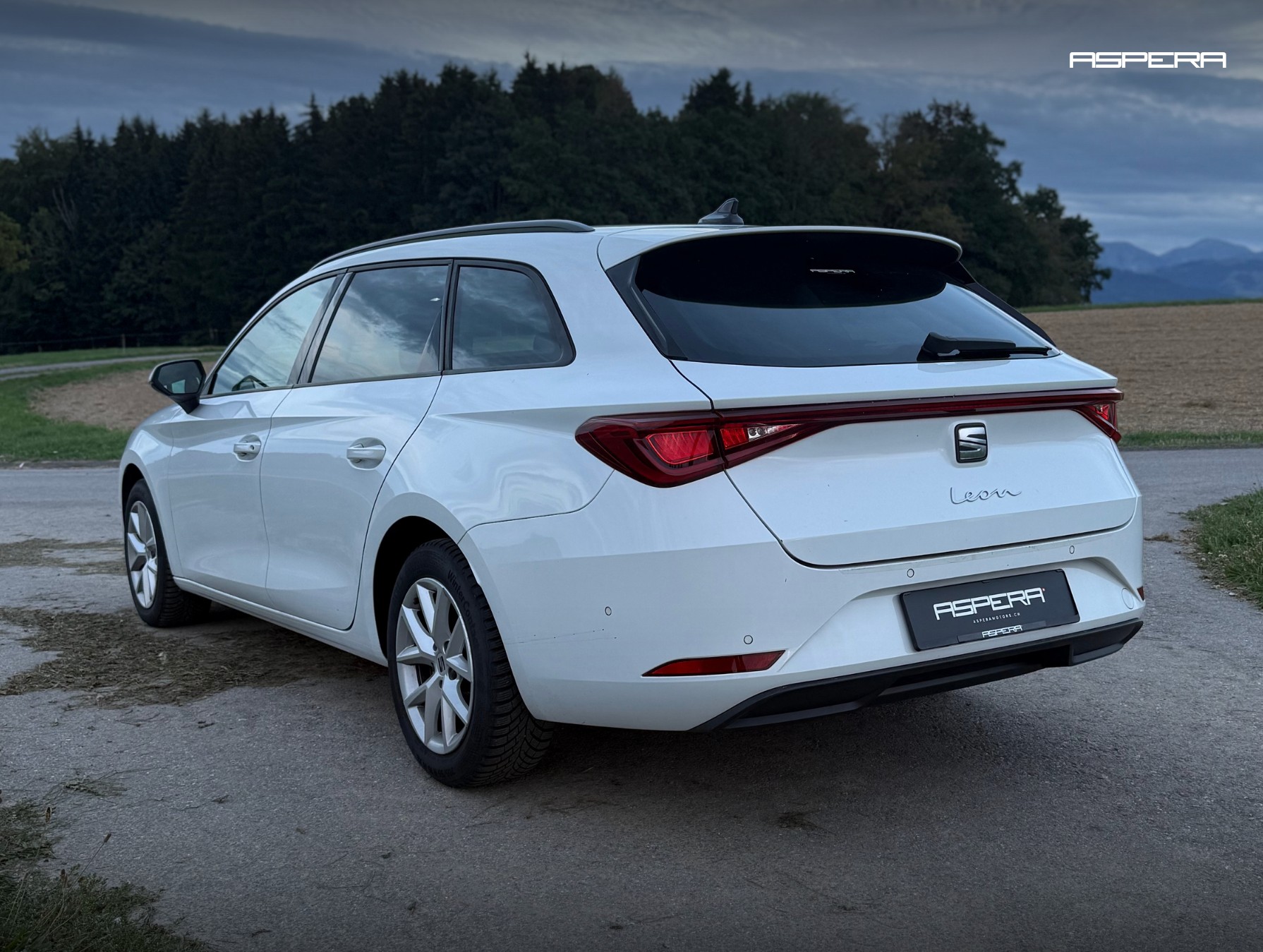 SEAT Leon ST 2.0 TDI EVO DSG Style-image-4