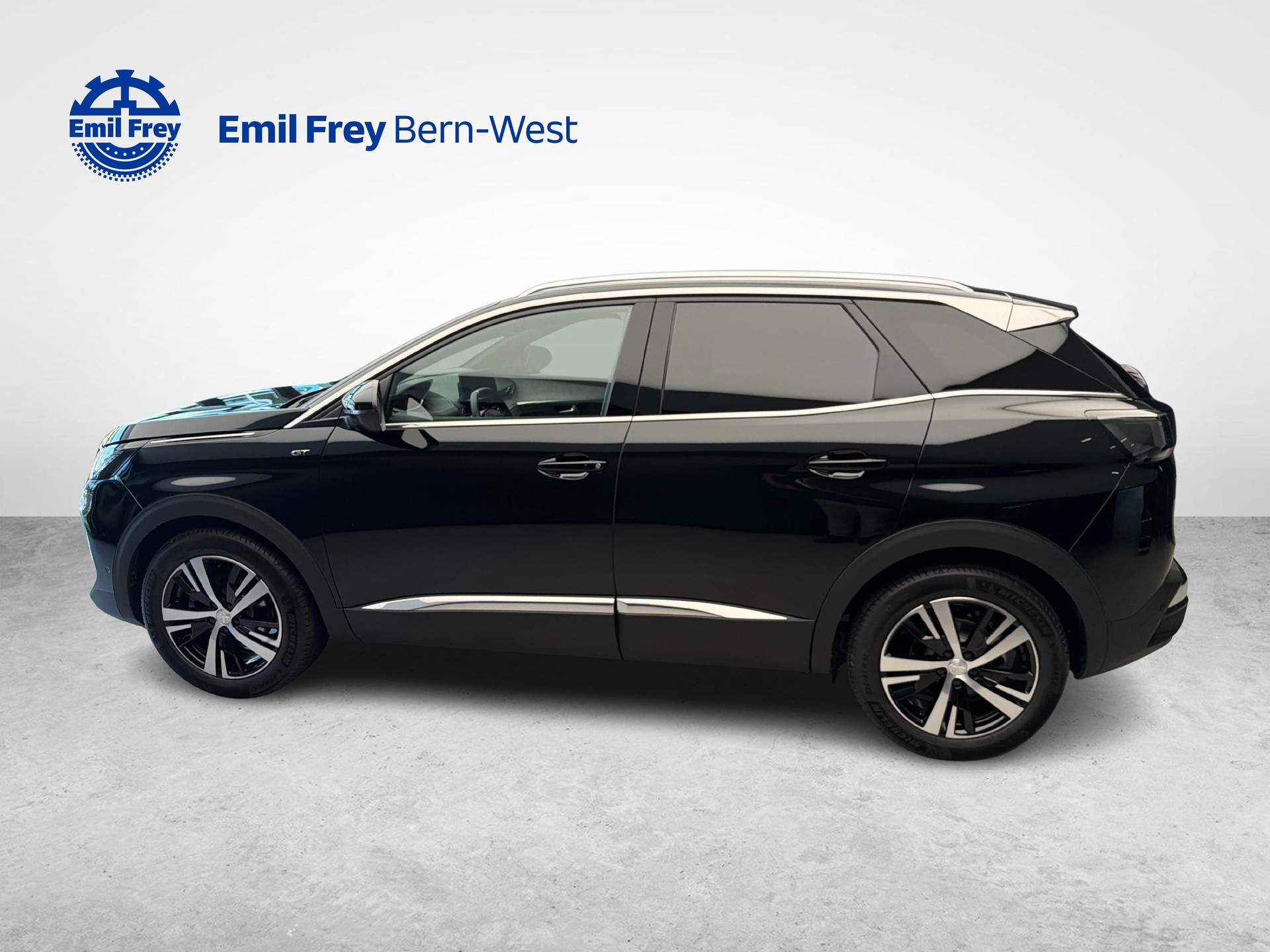 PEUGEOT 3008 1.2 Hybrid GT-image-1