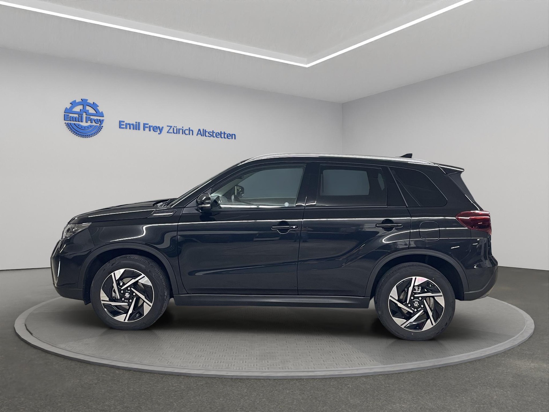 SUZUKI Vitara 1.5 Compact Top Hybrid 4x4-image-3