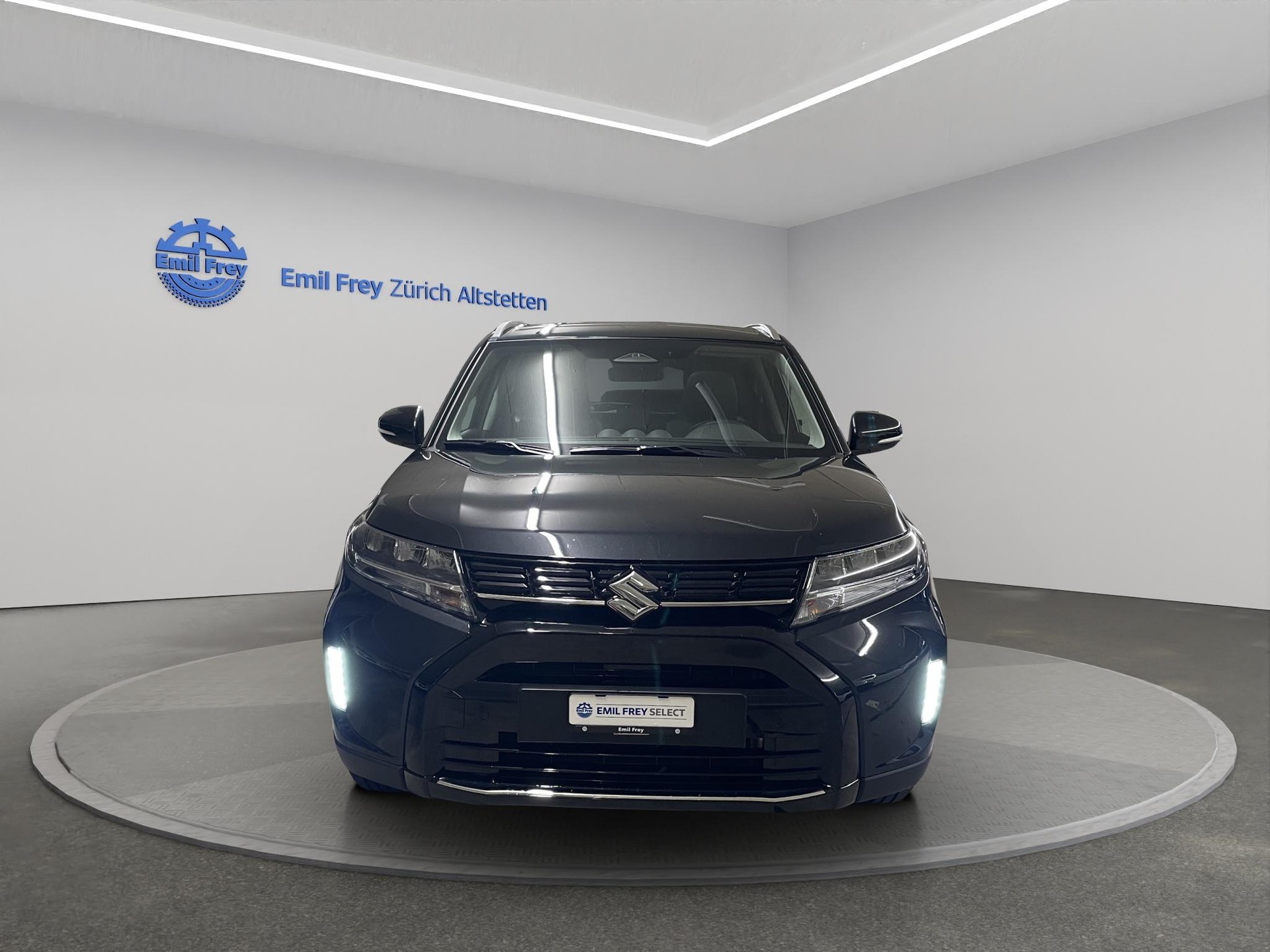 SUZUKI Vitara 1.5 Compact Top Hybrid 4x4-image-4