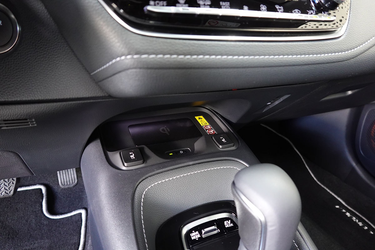TOYOTA Corolla Touring Sports 2.0 HSD Premium e-CVT, Panorama-image-18