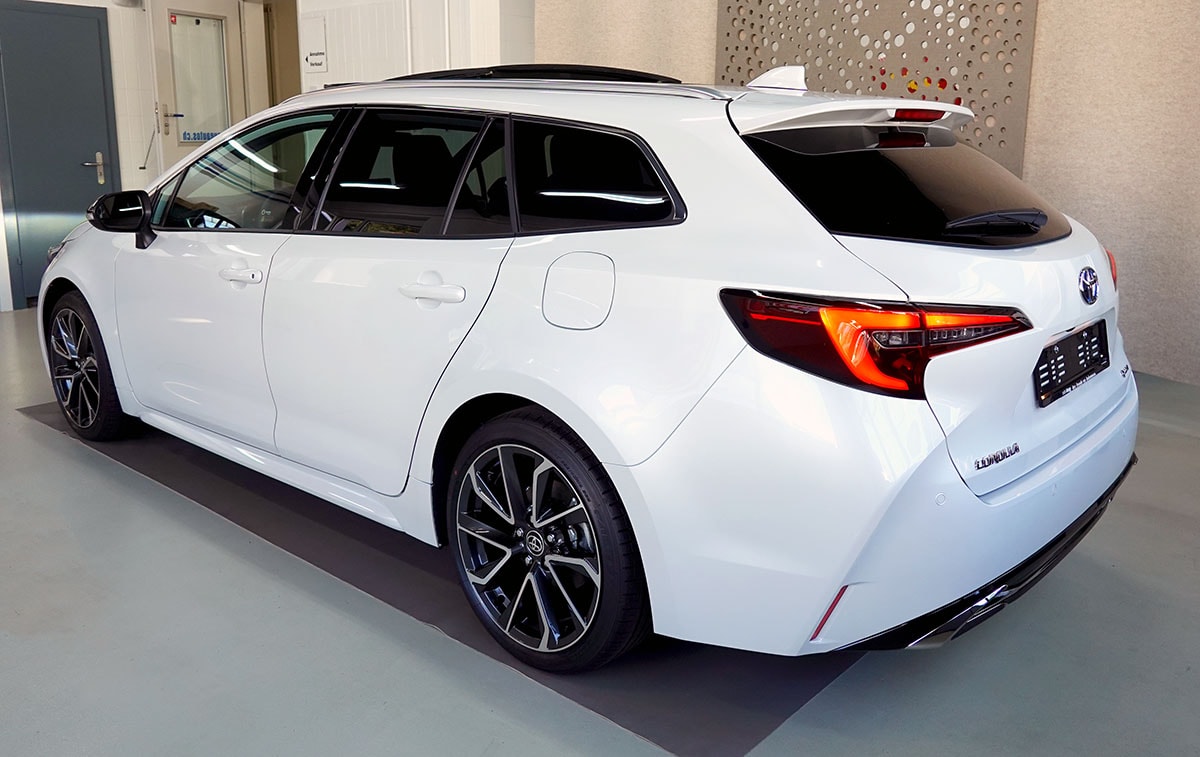 TOYOTA Corolla Touring Sports 2.0 HSD Premium e-CVT, Panorama-image-2