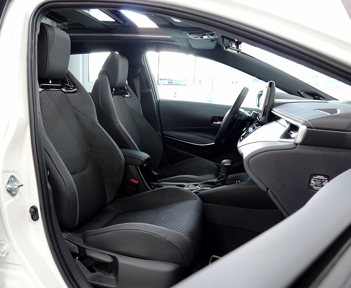 TOYOTA Corolla Touring Sports 2.0 HSD Premium e-CVT, Panorama-image-3