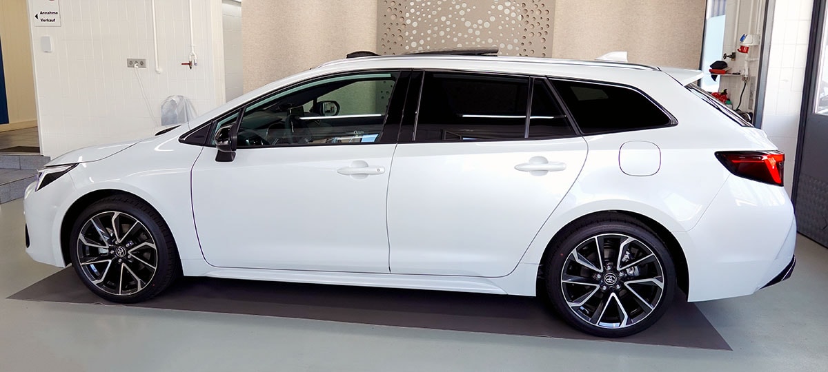 TOYOTA Corolla Touring Sports 2.0 HSD Premium e-CVT, Panorama-image-1