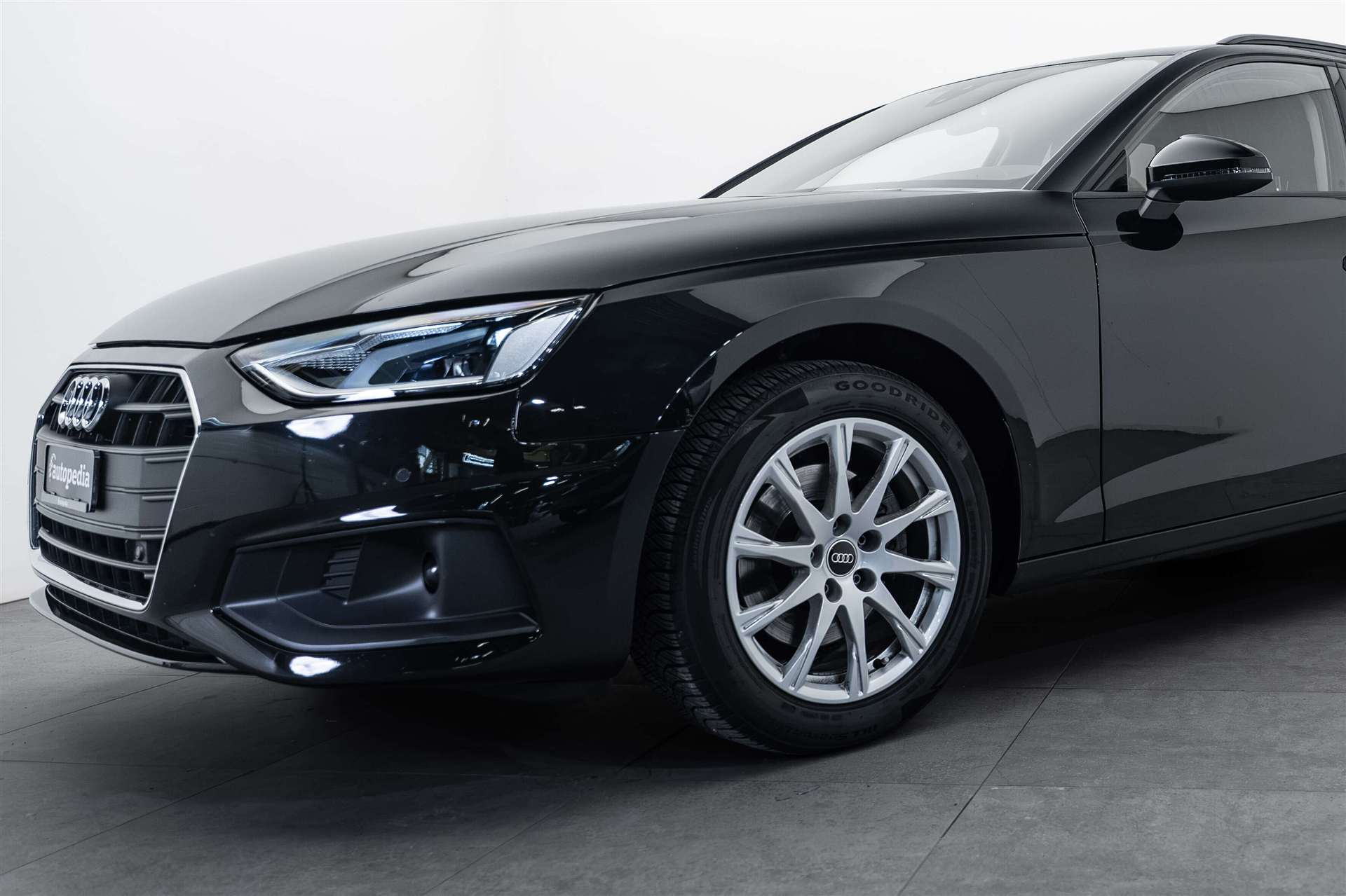 AUDI A4 Avant 35 TFSI S-tronic Automat-image-1