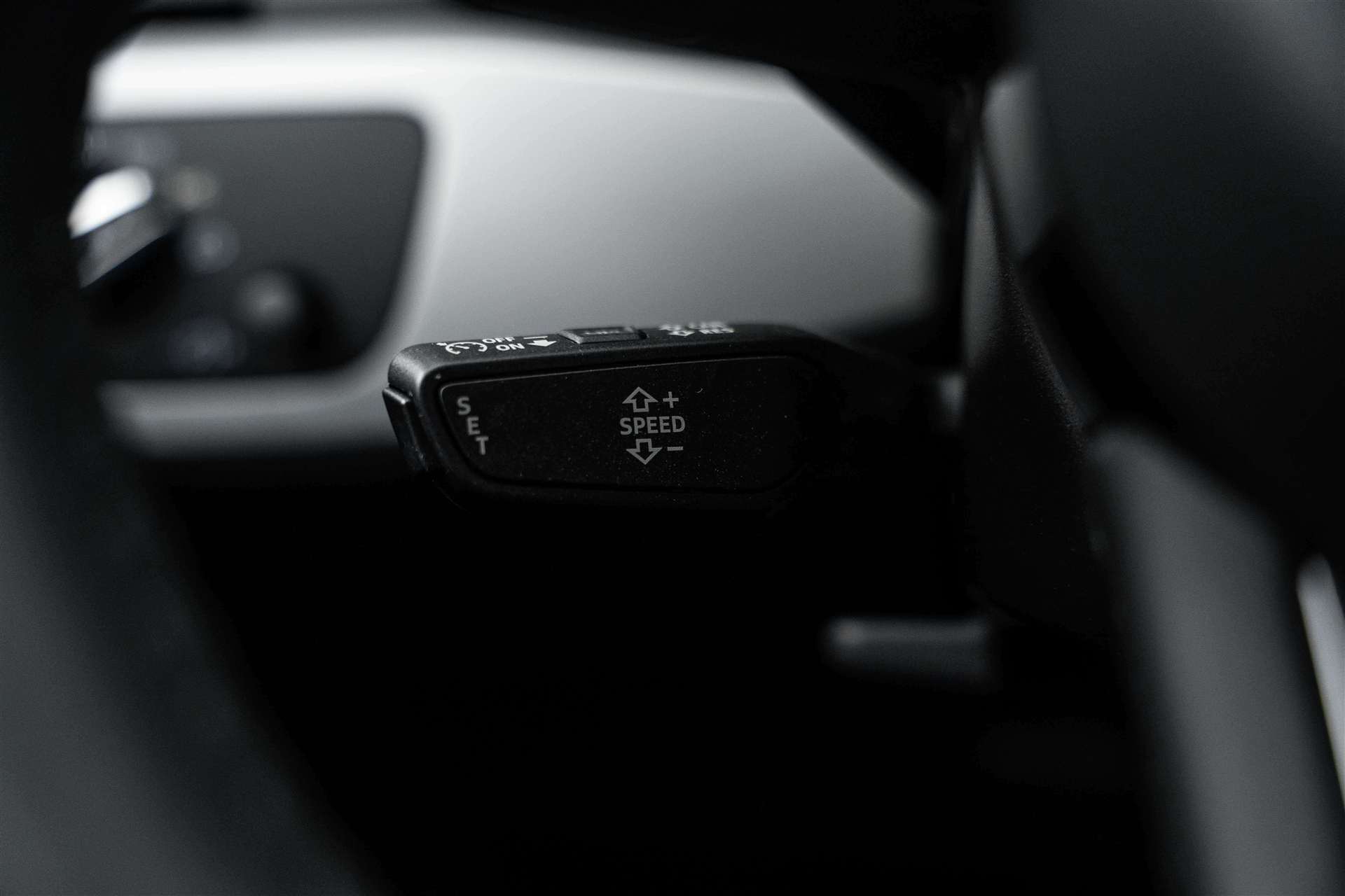AUDI A4 Avant 35 TFSI S-tronic Automat-image-16