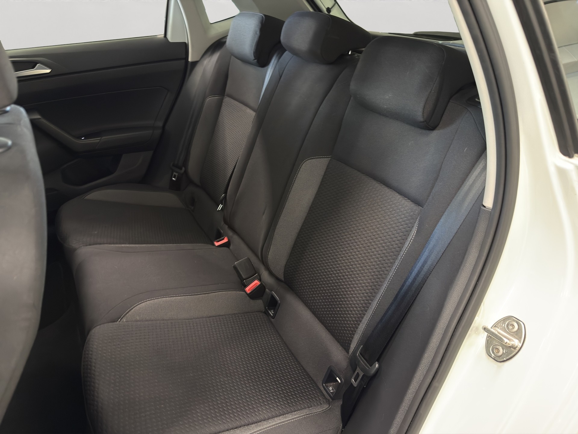 VW Polo 1.0 TSI Life DSG-image-12