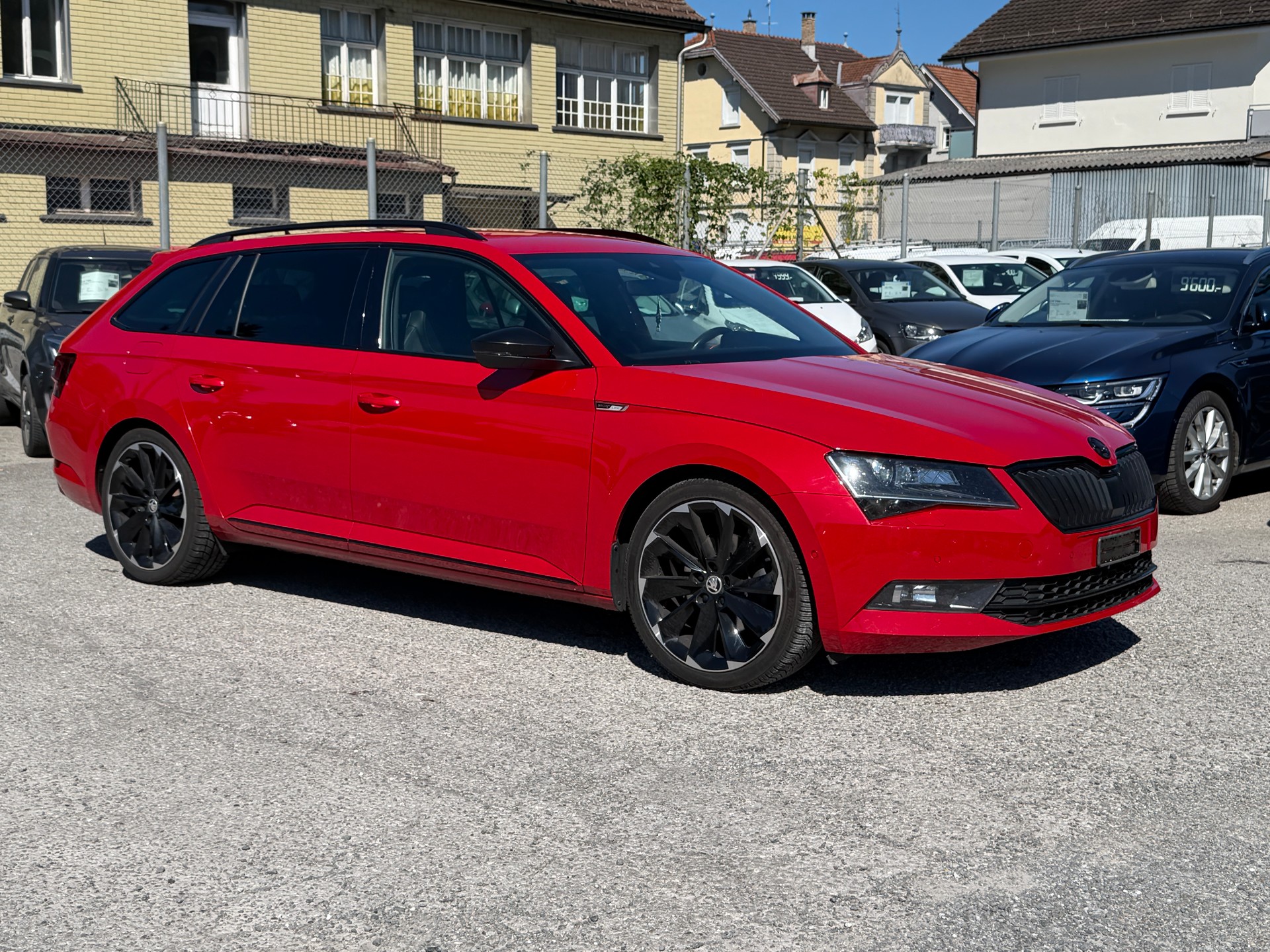 SKODA Superb Combi 2.0 TDi SportLine+ 4x4 DSG-image-1