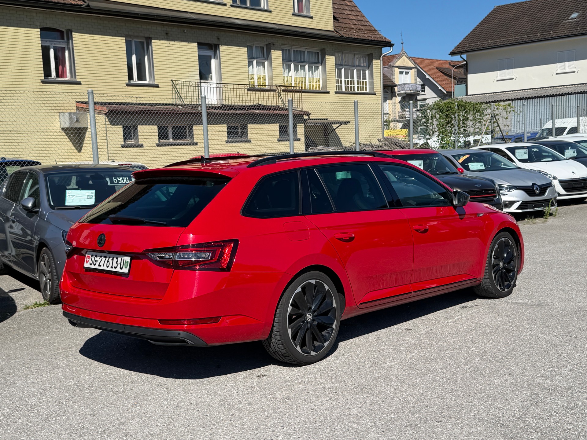 SKODA Superb Combi 2.0 TDi SportLine+ 4x4 DSG-image-15