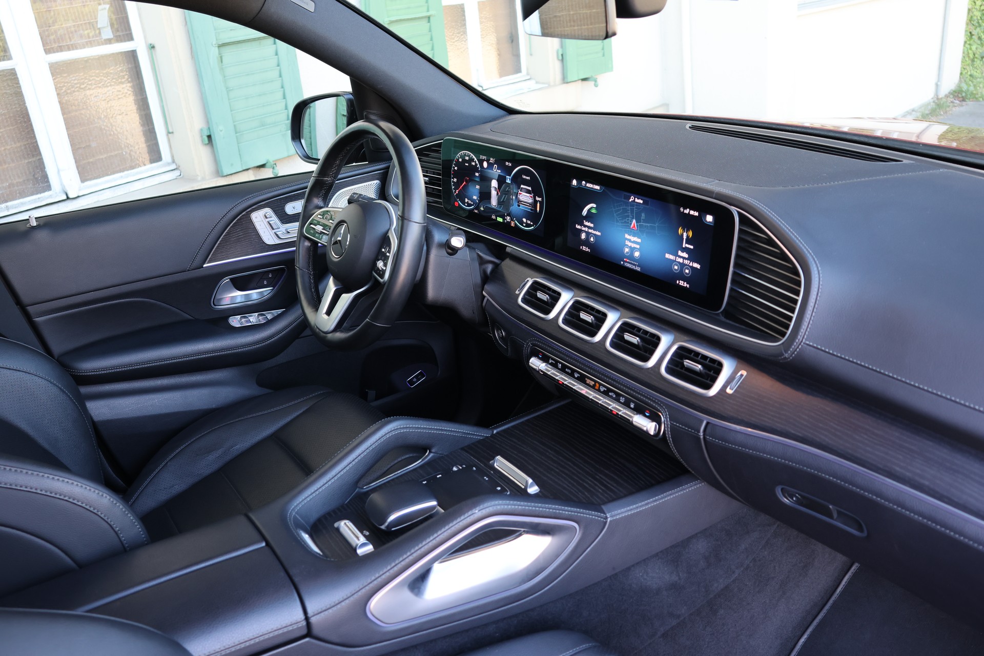 MERCEDES-BENZ GLE 350 de 4Matic AMG Line 9G-Tronic-image-7