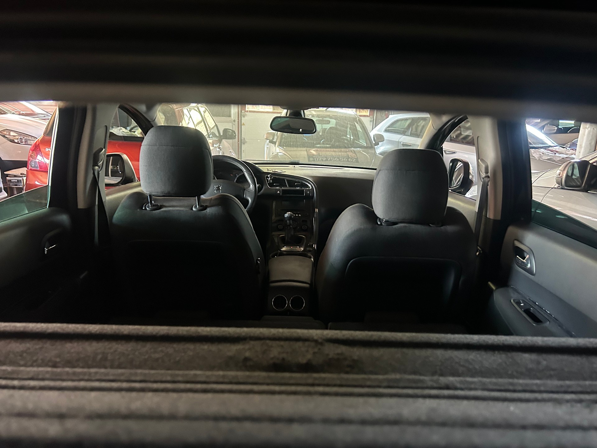 PEUGEOT 3008 1.6 16V T Platinum-image-14