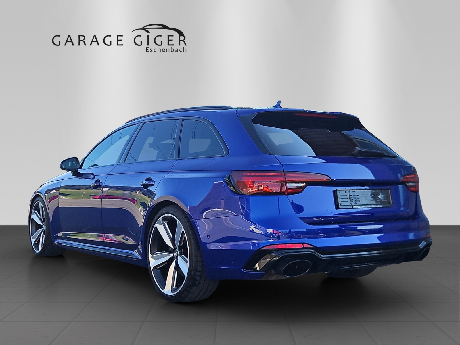 AUDI RS4 Avant 2.9 TFSI quattro tiptronic-image-2