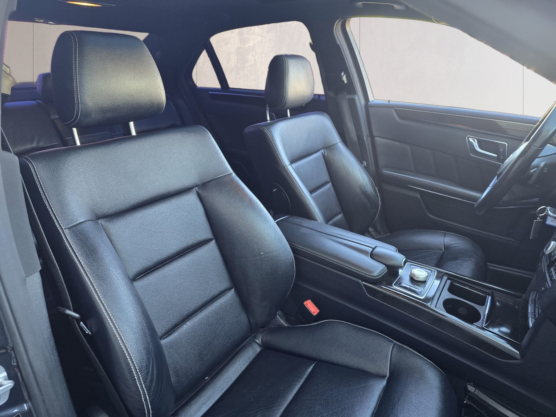MERCEDES-BENZ E 350 CGI BlueEfficiency 7G-Tronic-image-20