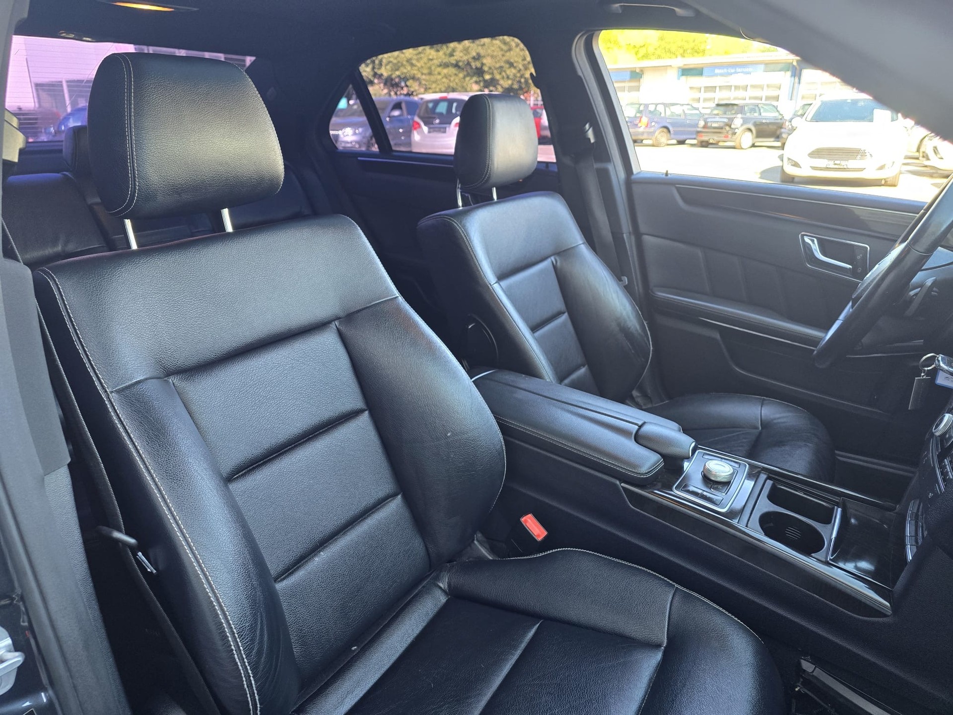 MERCEDES-BENZ E 350 CGI BlueEfficiency 7G-Tronic-image-20