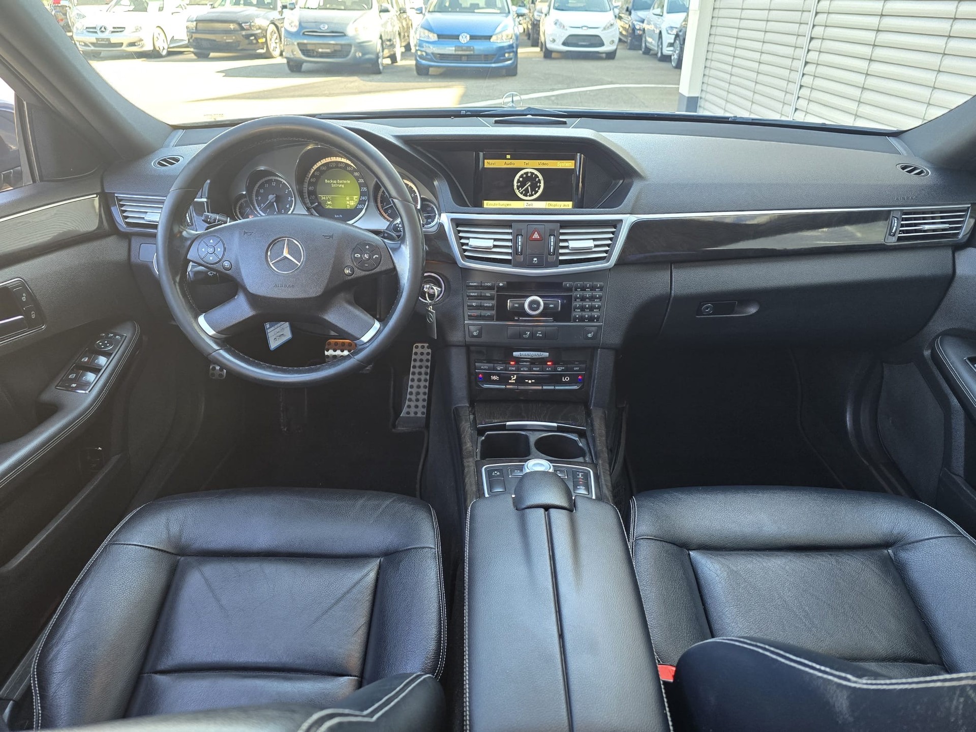MERCEDES-BENZ E 350 CGI BlueEfficiency 7G-Tronic-image-14