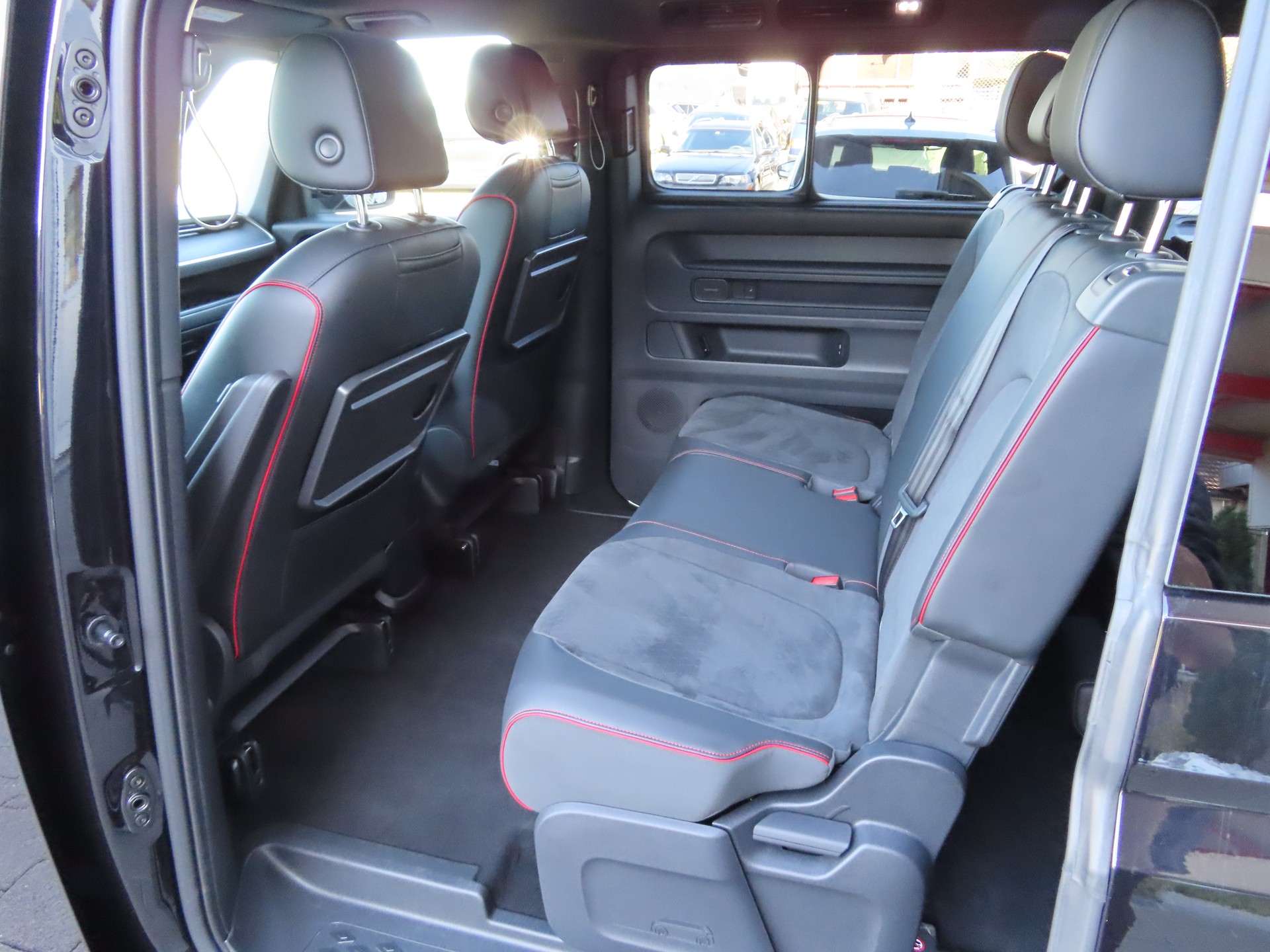 VW ID.Buzz LWB GTX 4 Motion-image-10