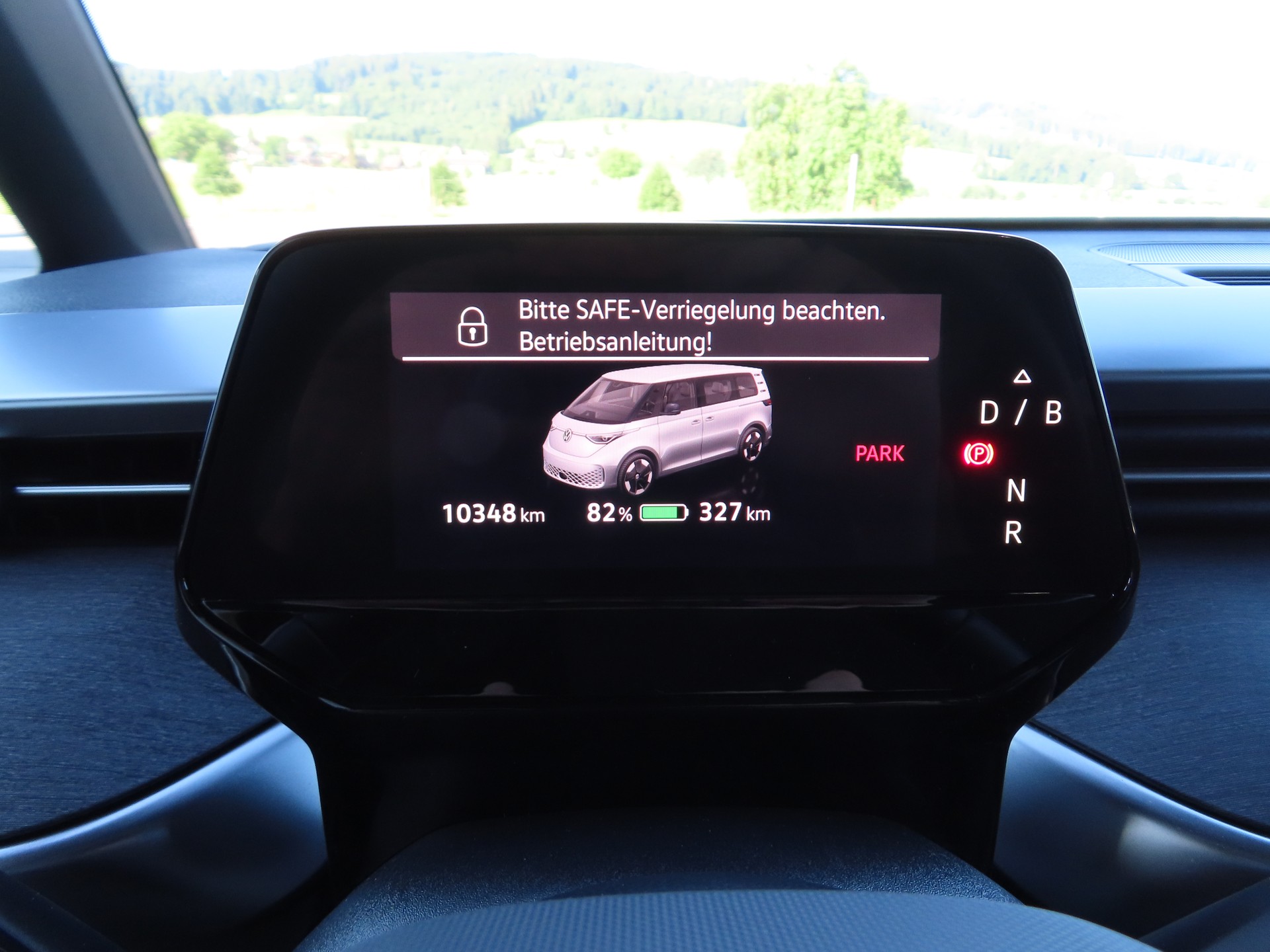 VW ID.Buzz LWB GTX 4 Motion-image-6