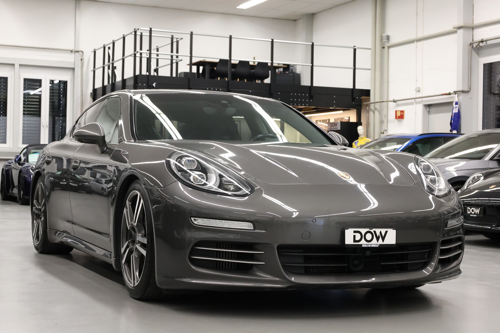 PORSCHE Panamera 3.0 V6 4S PDK-image-3