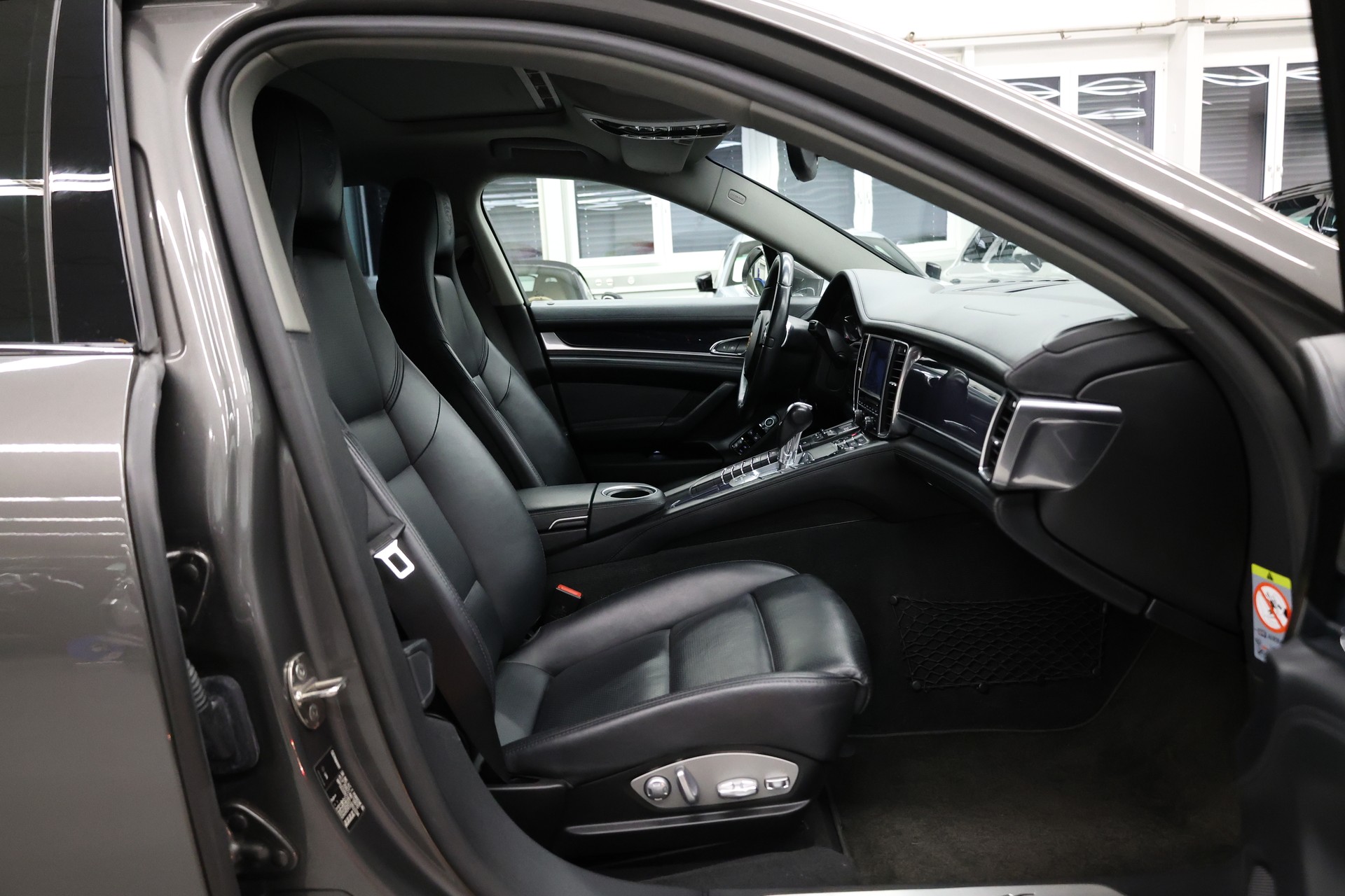 PORSCHE Panamera 3.0 V6 4S PDK-image-13