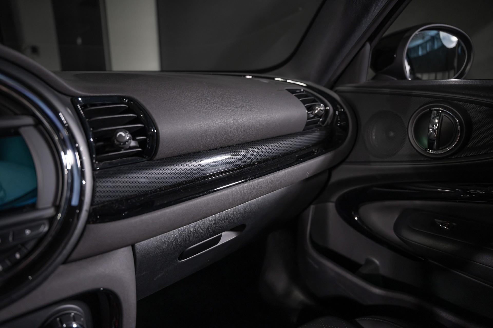 MINI Clubman F54 2.0i John Cooper Works ALL4-image-27
