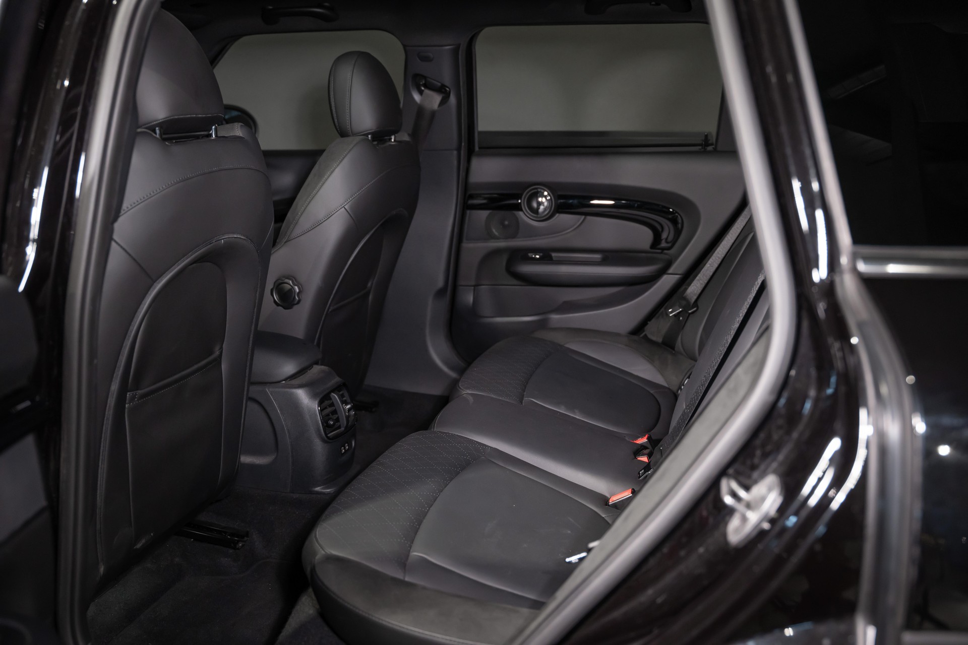 MINI Clubman F54 2.0i John Cooper Works ALL4-image-15