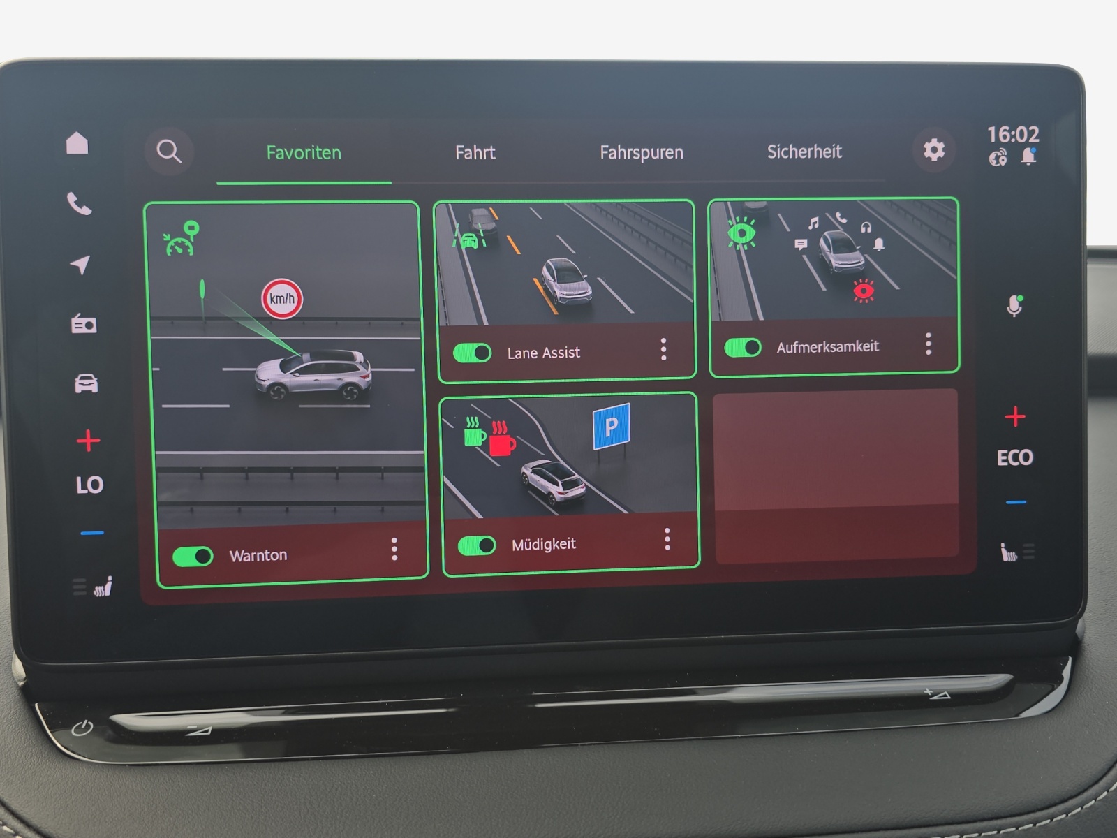 SKODA Elroq 85x Sportline 4x4-image-15