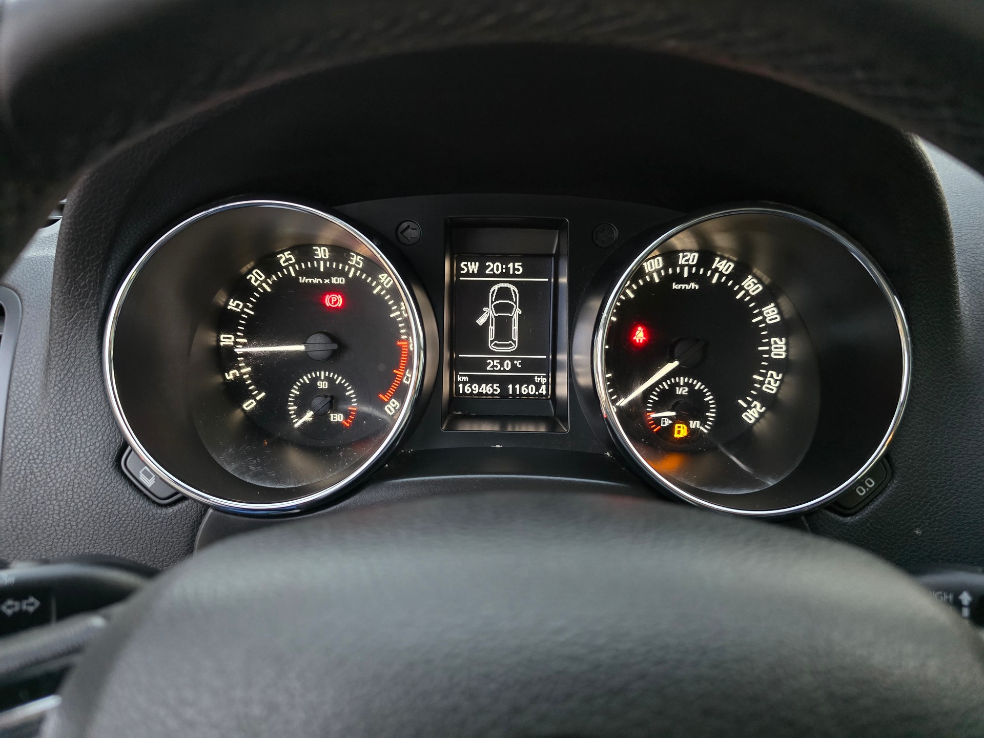 SKODA Yeti 2.0 TDI L&K 4x4 DSG-image-18