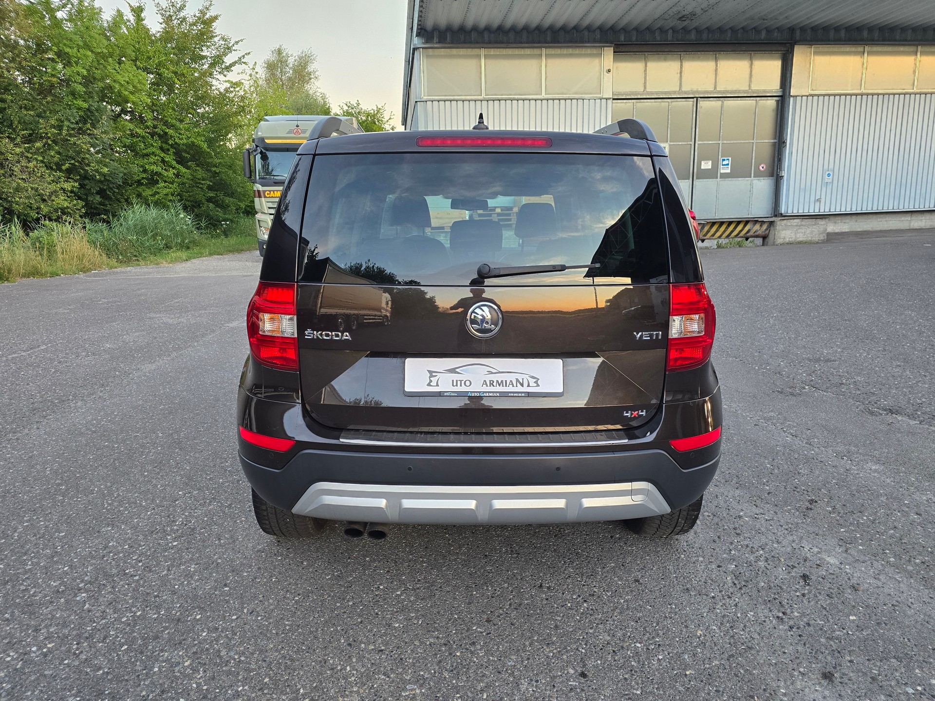 SKODA Yeti 2.0 TDI L&K 4x4 DSG-image-3