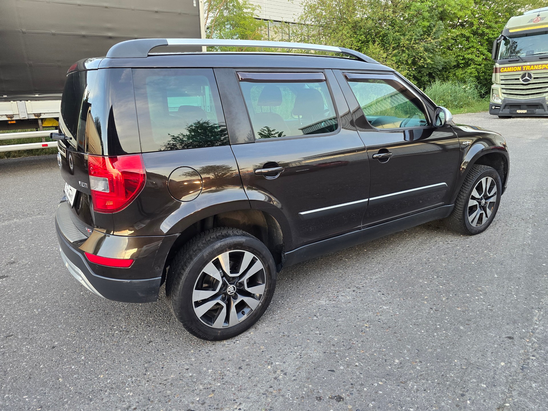SKODA Yeti 2.0 TDI L&K 4x4 DSG-image-5