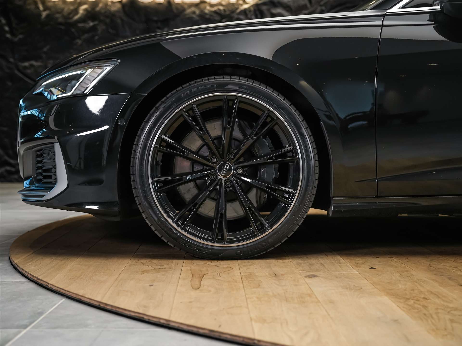 AUDI S6 Avant 3.0 TDI quattro tiptronic *Allradlenkung*Luftfahrwerk*21" Felgen*-image-17