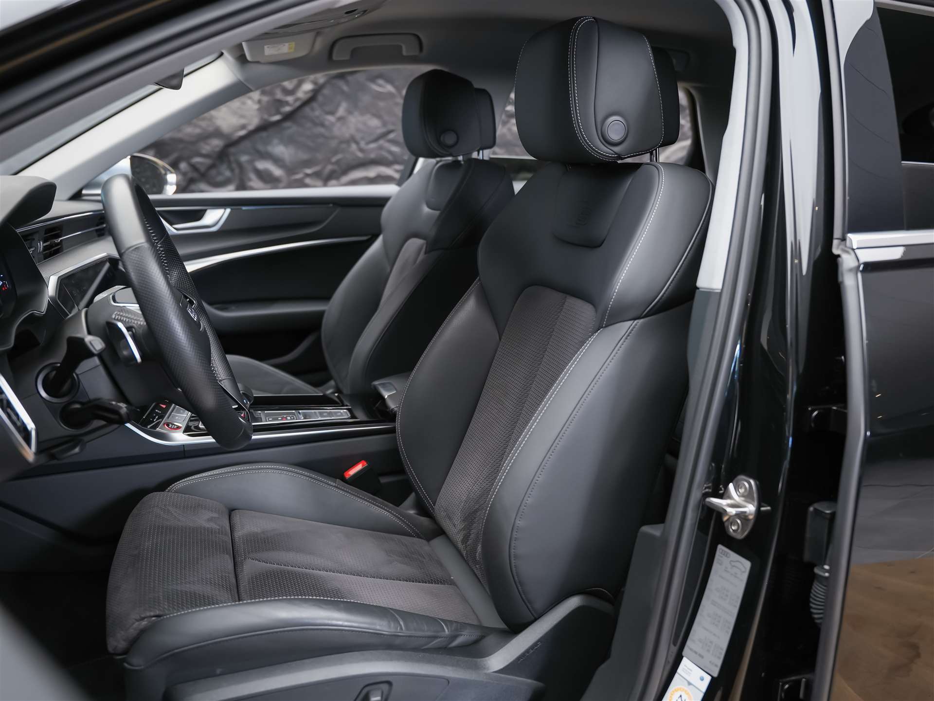 AUDI S6 Avant 3.0 TDI quattro tiptronic *Allradlenkung*Luftfahrwerk*21" Felgen*-image-8