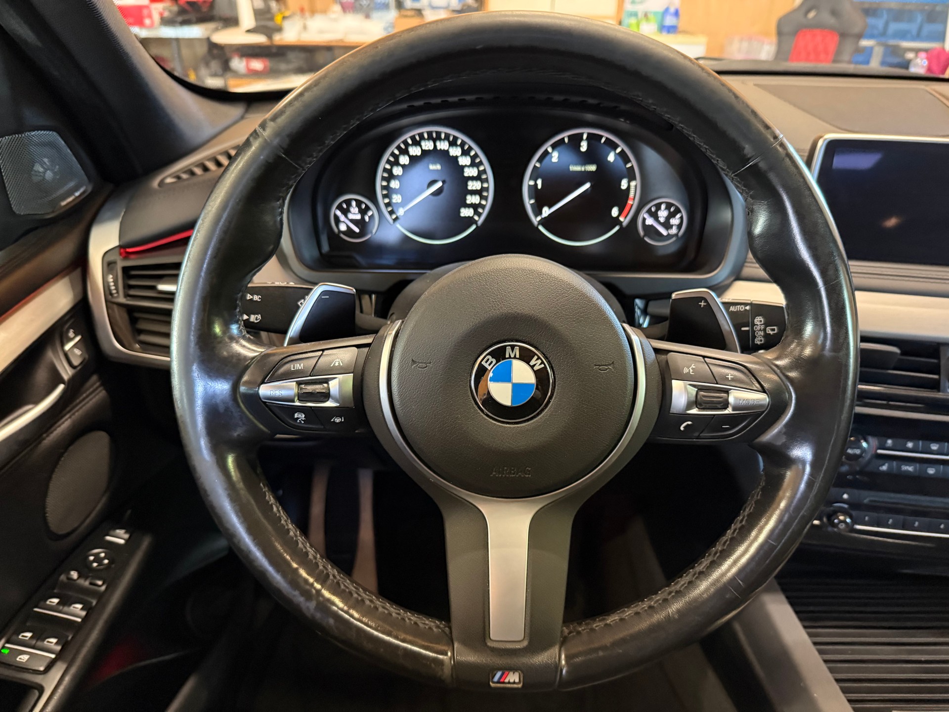BMW X5 xDrive 40d Steptronic-image-9
