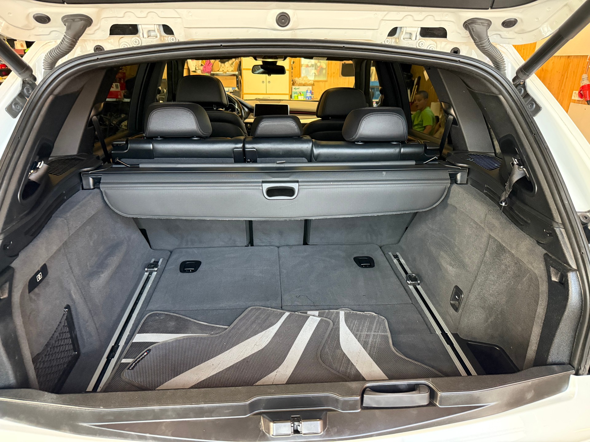 BMW X5 xDrive 40d Steptronic-image-15