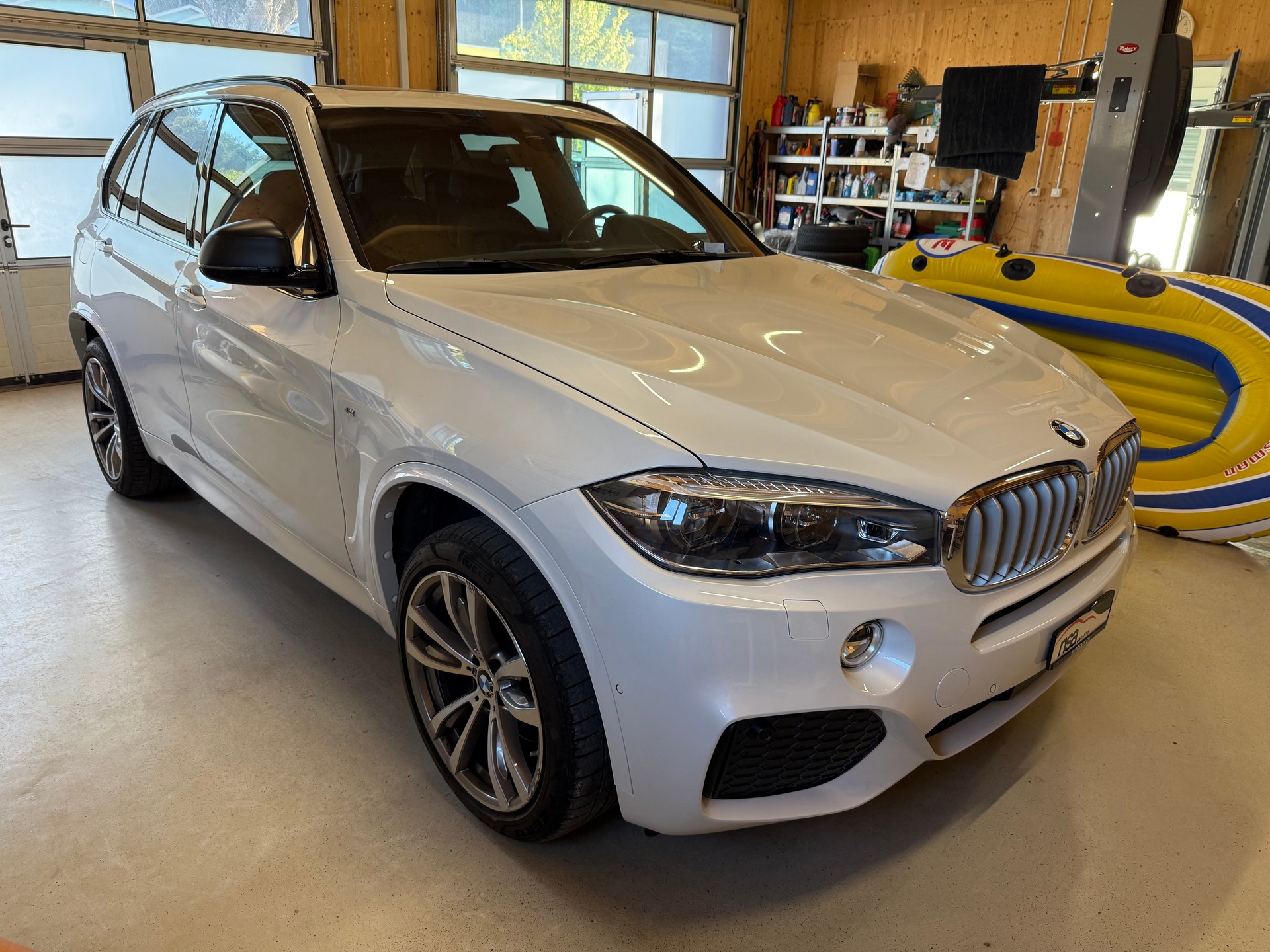 BMW X5 xDrive 40d Steptronic-showroom-element-2