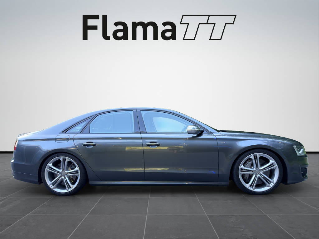 AUDI S8 4.0 V8 TFSI quattro T-Tronic-image-4