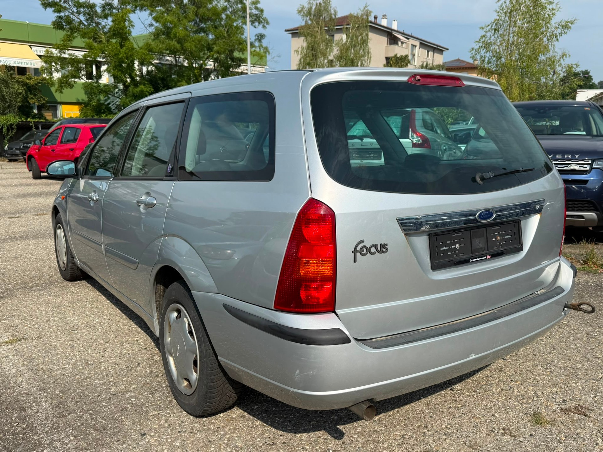FORD Focus 1.8i 16V Ghia-image-5