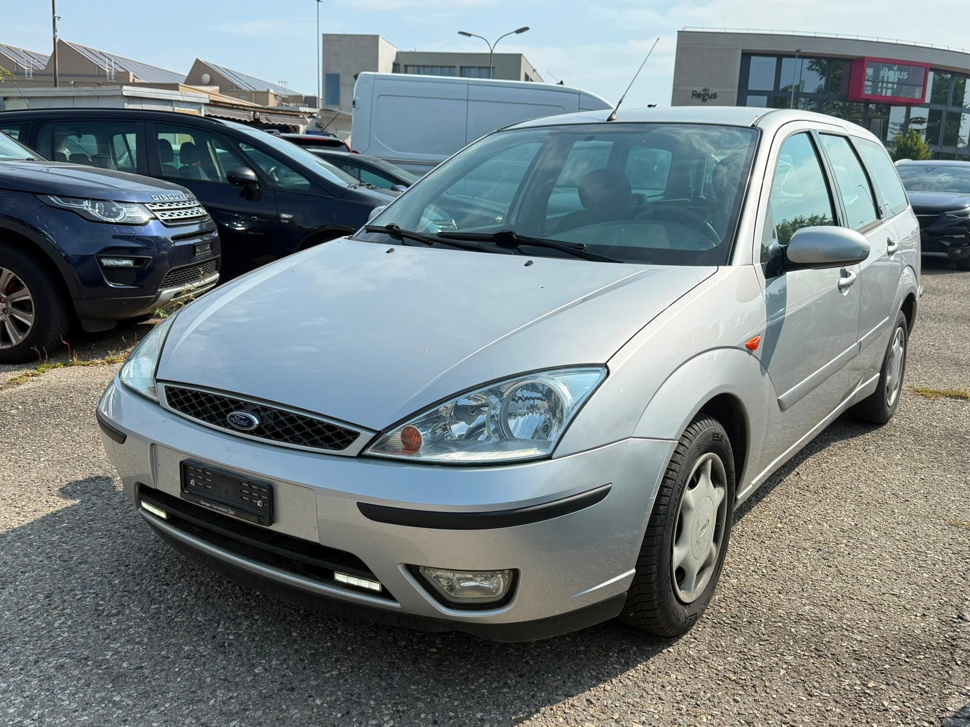 FORD Focus 1.8i 16V Ghia-image-1
