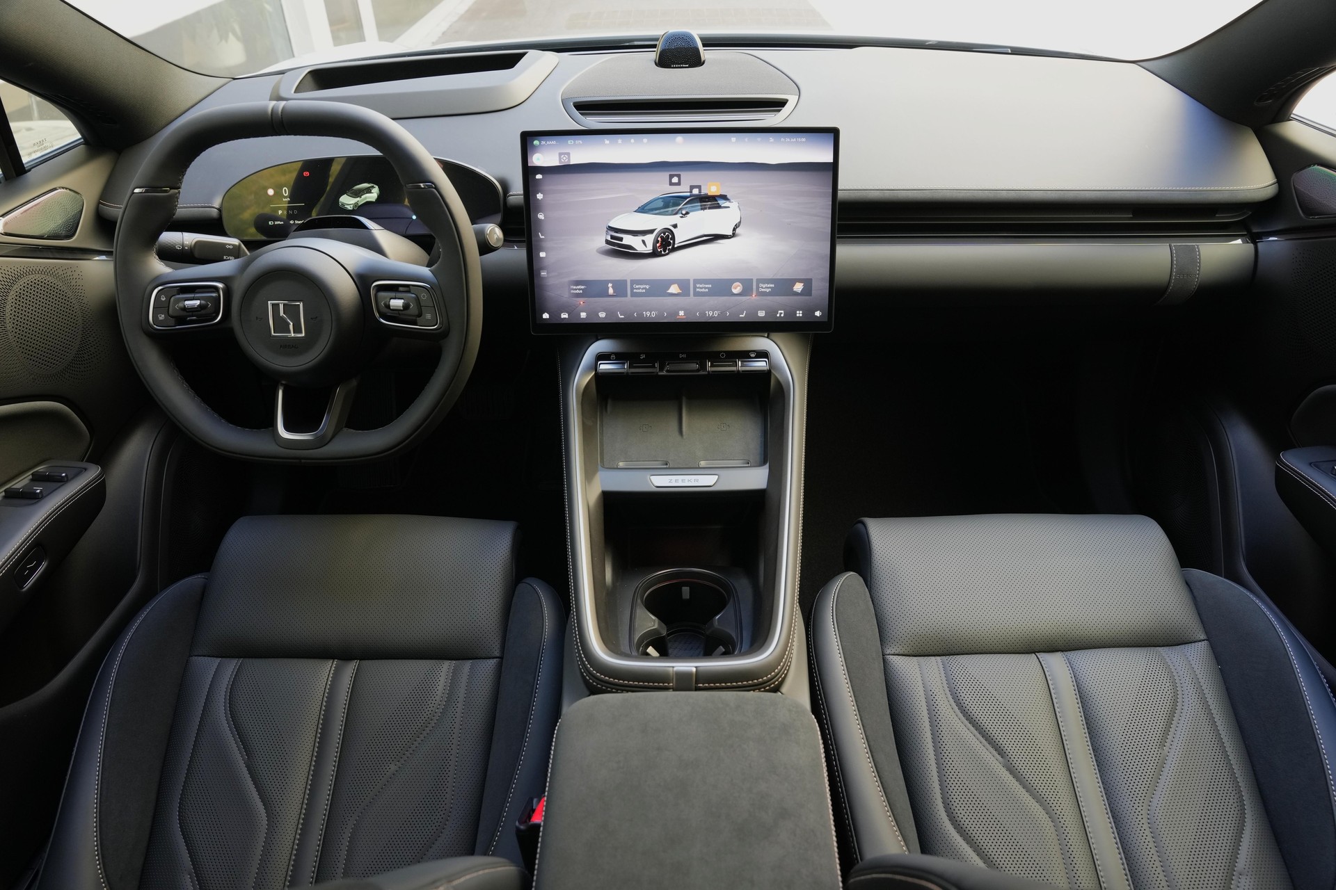 ZEEKR 7GT Privilege AWD-image-9