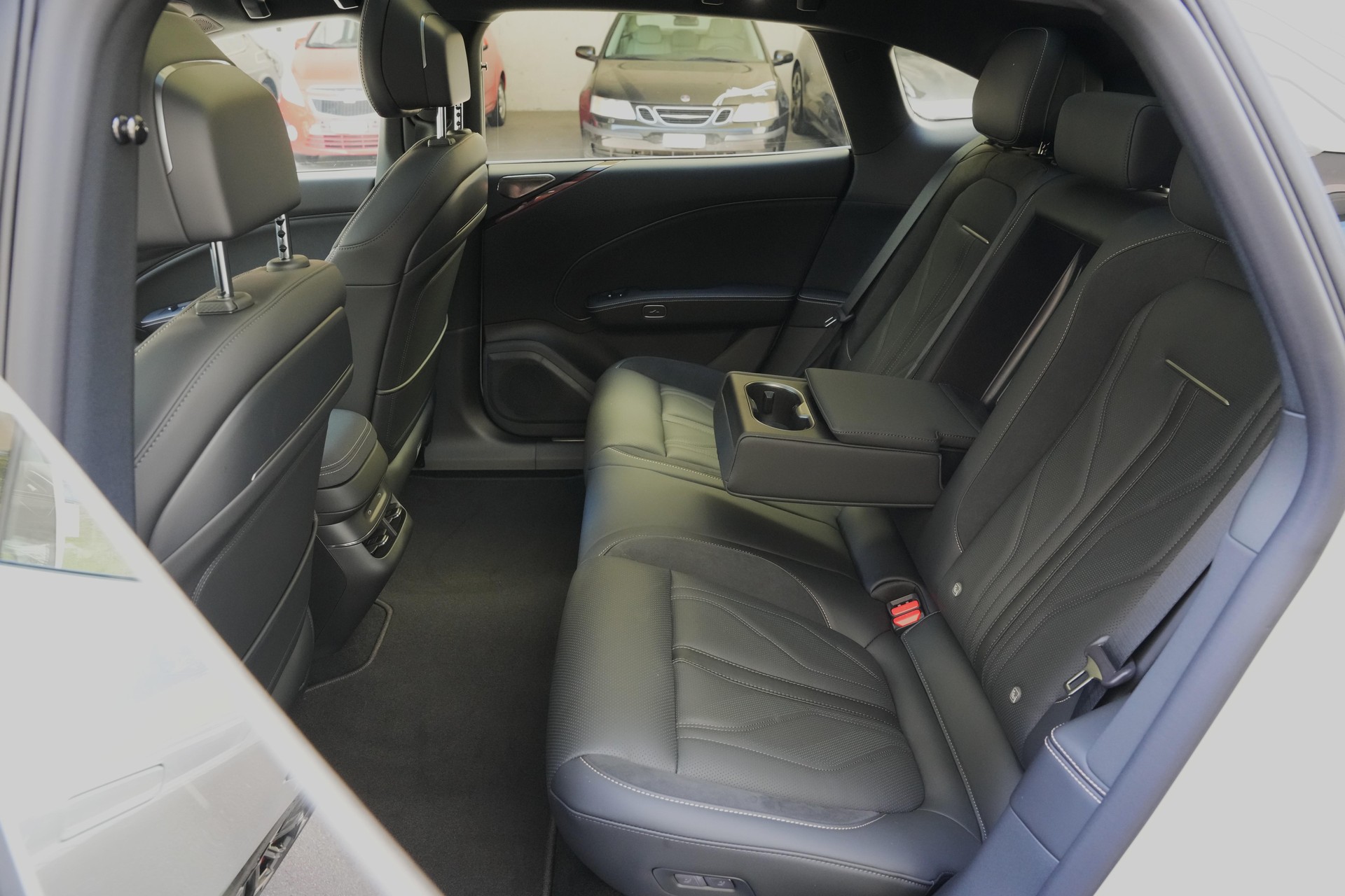 ZEEKR 7GT Privilege AWD-image-7