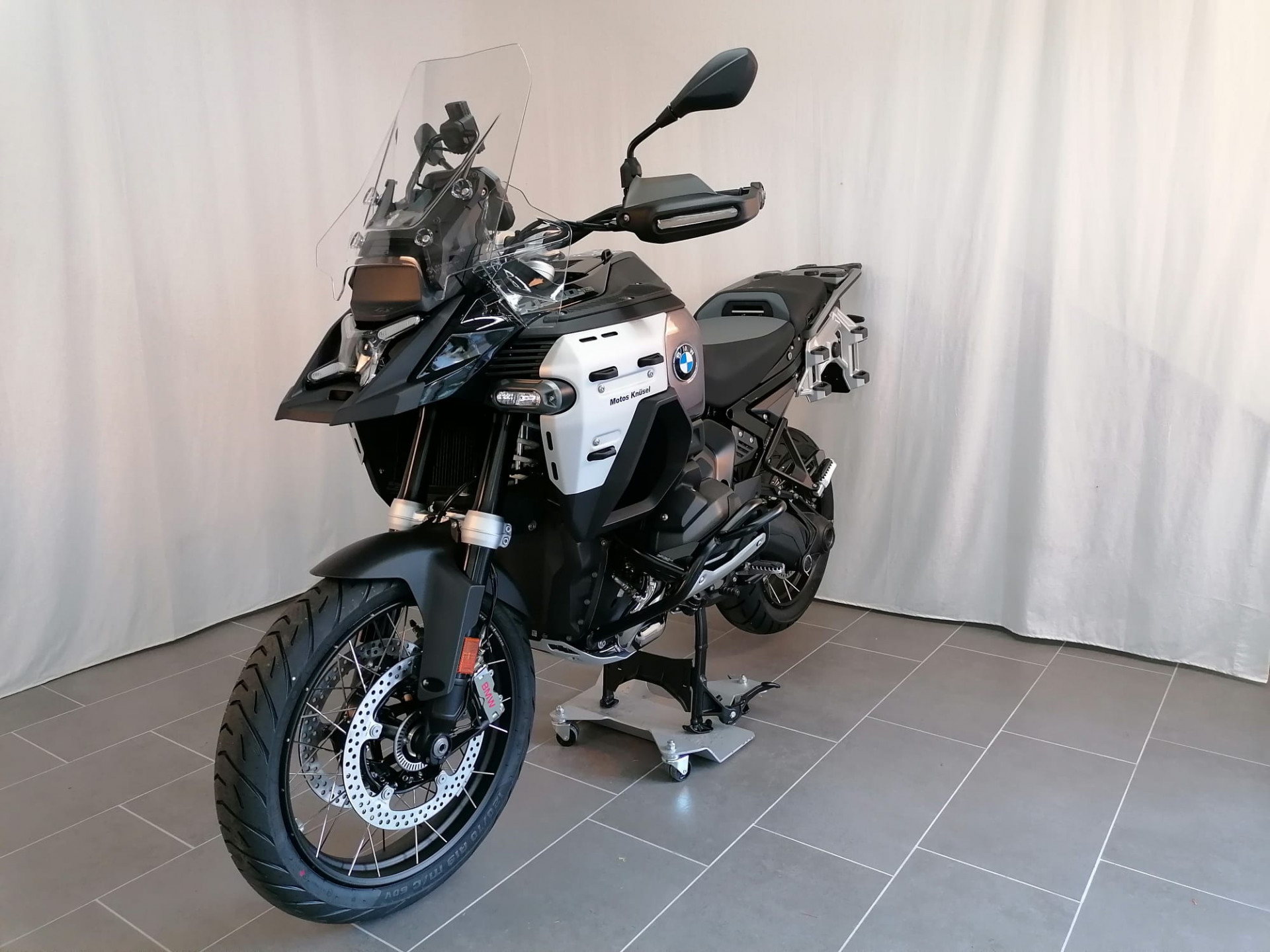 BMW R 1300 GS Adventure ASA Boxer Bonus CHF 1'500 für Verträge bis 30.09.26-showroom-element-2