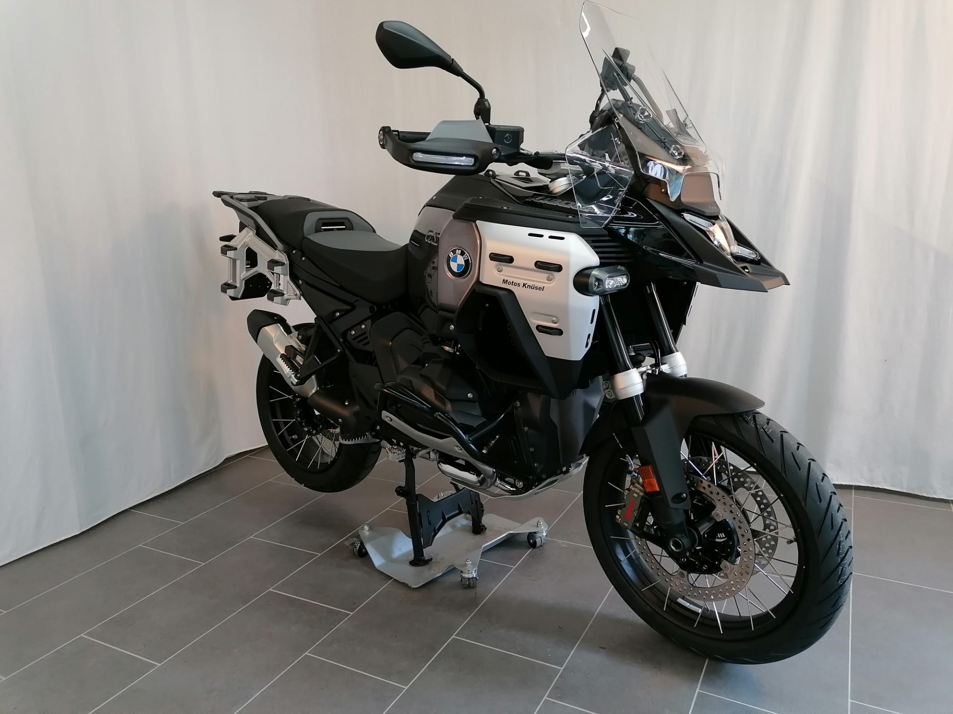BMW R 1300 GS Adventure ASA Boxer Bonus CHF 1'500 für Verträge bis 30.09.26-showroom-element-1