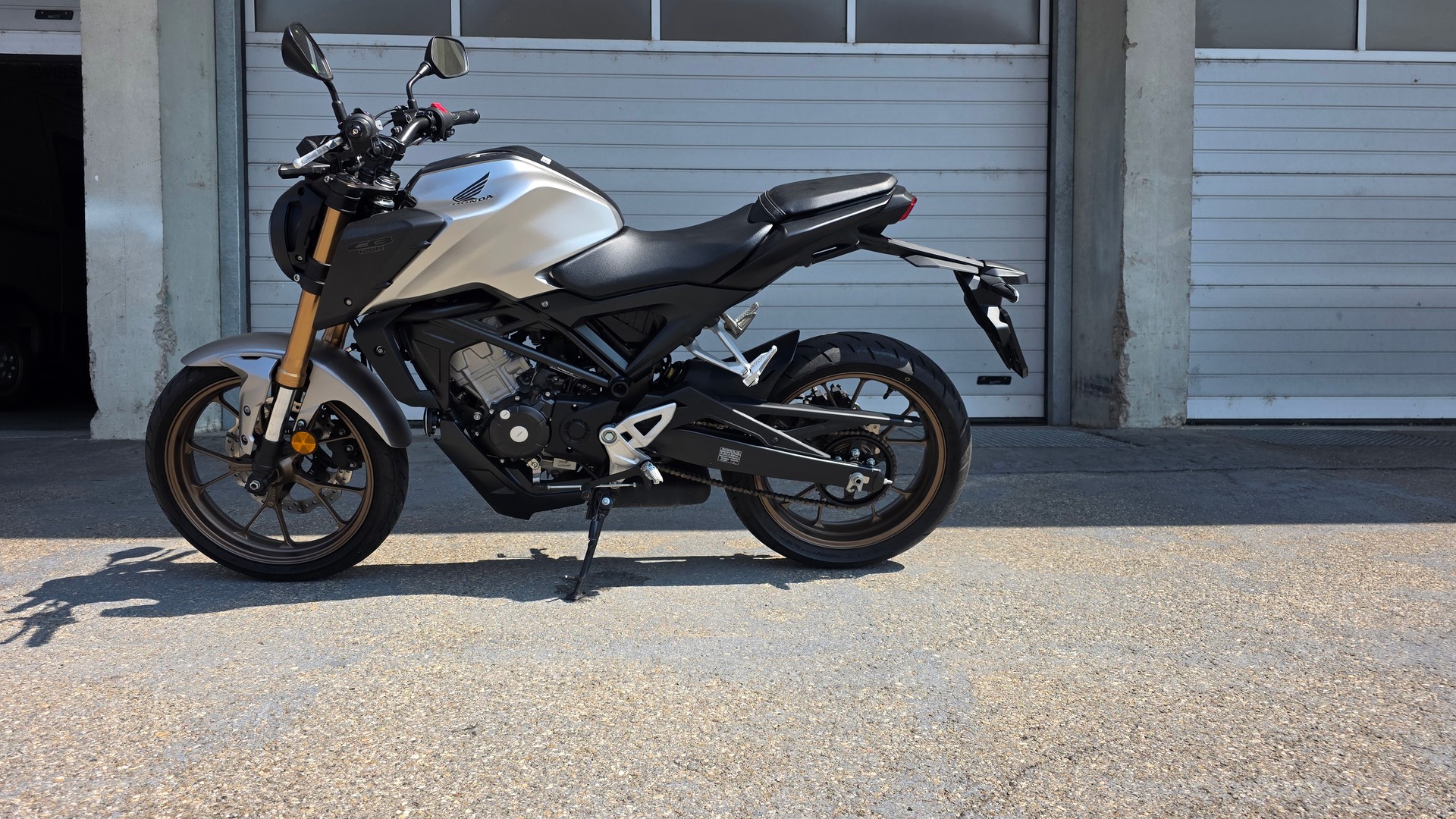 HONDA CB 125 R-image-3