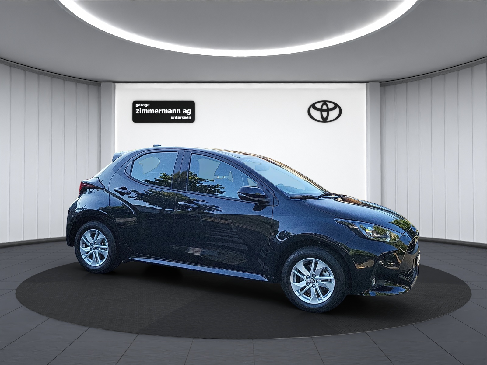 TOYOTA Yaris 1.5 VVT-i HSD Comfort-image-3